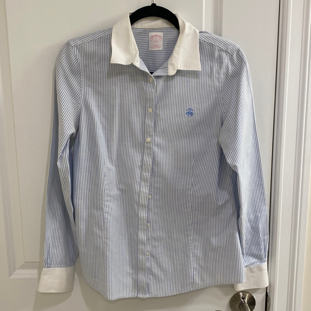 Light blue T-shirt